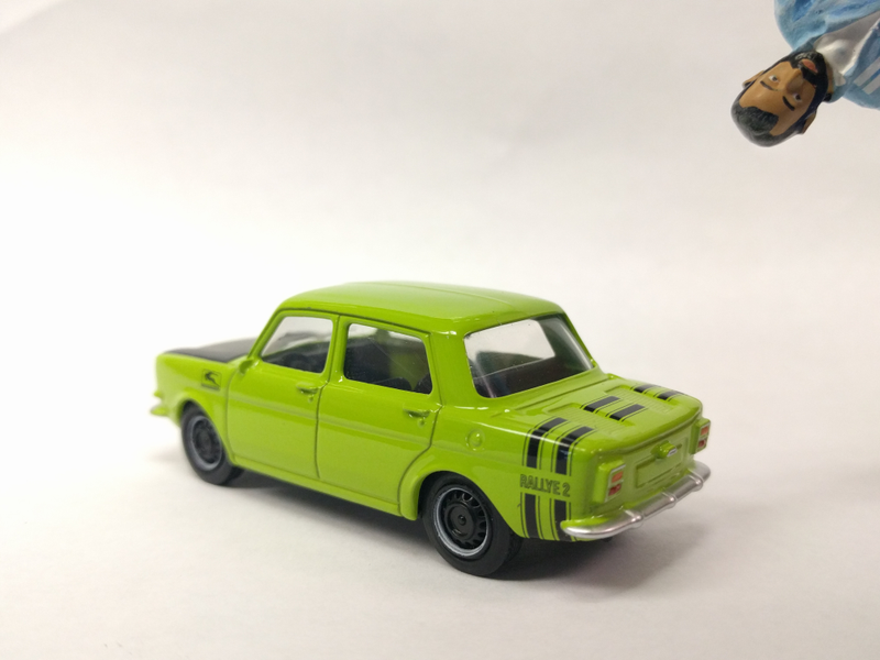 Illustration for article titled French Friday: Breadbox Simca silliness